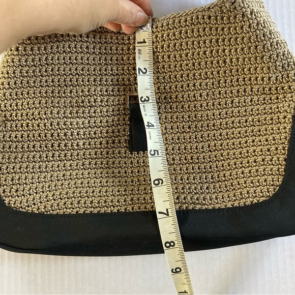 Crochet Shoulder Purse - Picture 6 of 11